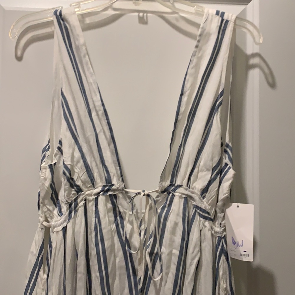 NWT - Deep V striped maxi dress, medium